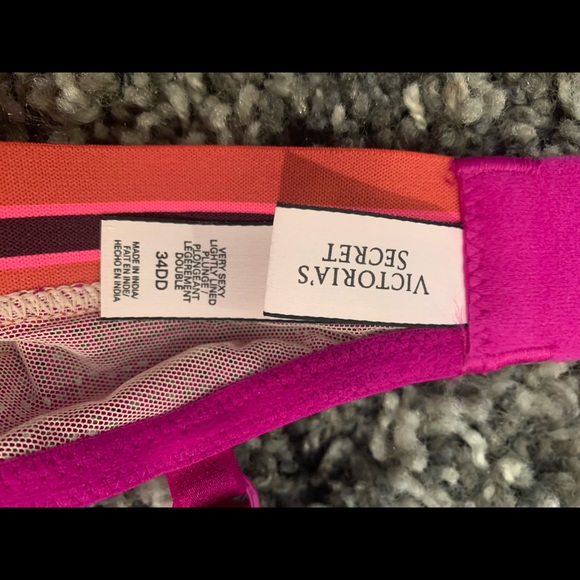 Bra! - Picture 3 of 3